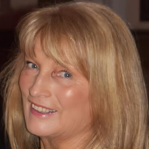Dr Barbara Lesniewicz