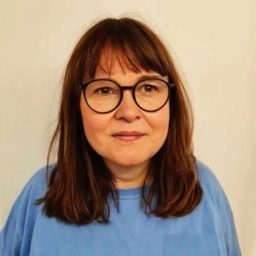 Dr Beata Niedzwiedzka